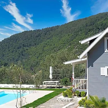 The Box House Seaview Private Pool Hotel 2*