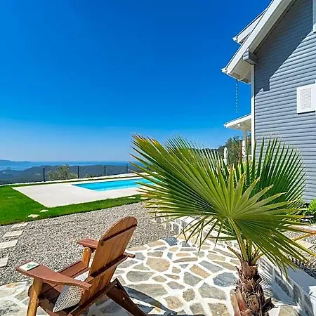 The Box House Seaview Private Pool Hotel 2*