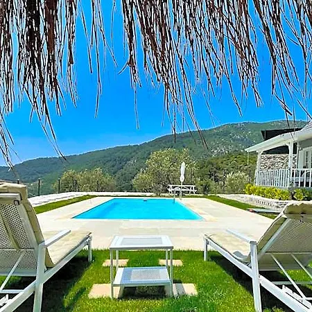 The Box House Seaview Private Pool 2*